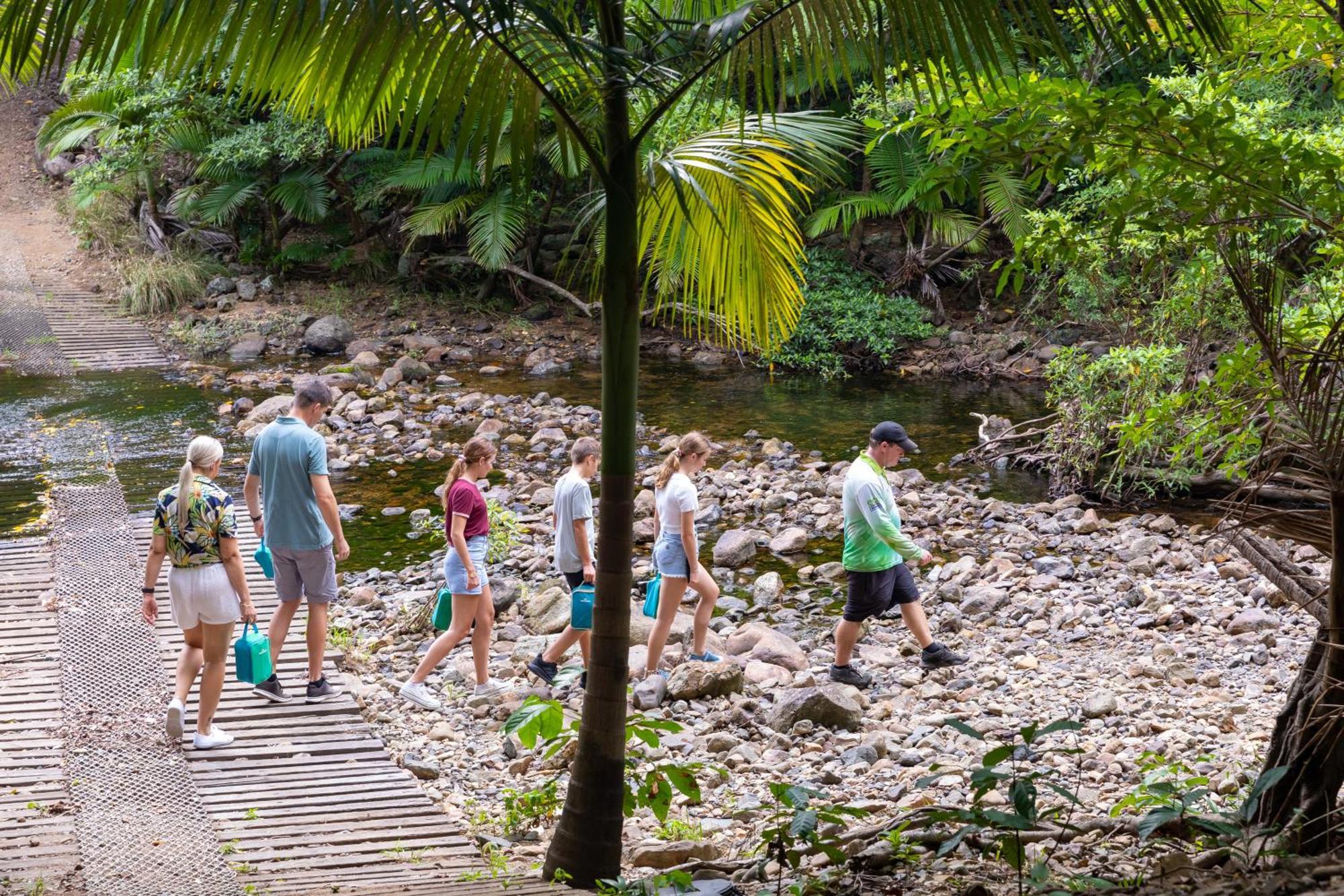 Shingley Beach Resort - Whitsundays Airlie Beach Esterno foto